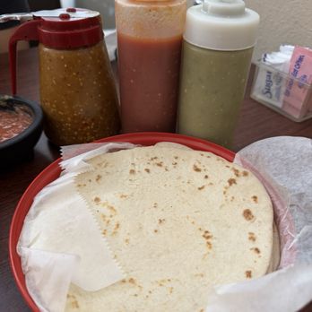 La Cantera Mexican Restaurant - Homemade flour tortillas and salsas - Mexican Near Me - Lockhart, Texas La Cantera Mexican Restaurant - Homemade flour tortillas and salsas - Mexican Near Me - Lockhart, Texas