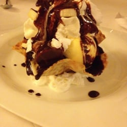 Restaurante Hero Playa Almadrava, 6-8 - El banana split de postre increíble