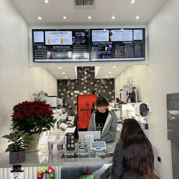 BLVCK Boba Tea - Interior - Bubble Tea Near Me - Tucson, Arizona