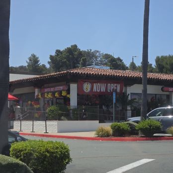 Dave's Hot Chicken - Chicken Shop Near Me - Solana Beach, California Dave's Hot Chicken - Chicken Shop Near Me - Solana Beach, California