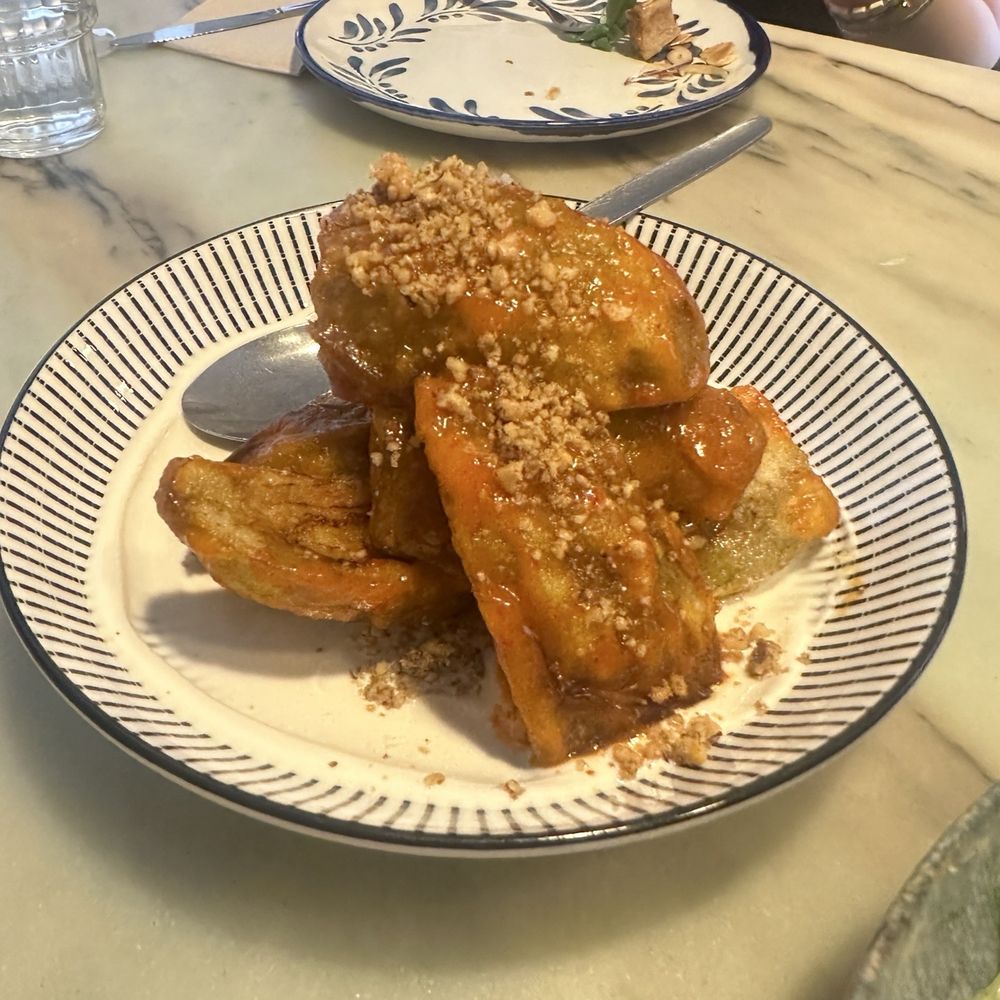 Sal Grosso - Aubergine - Portuguese Near Me - Lisbon, 11