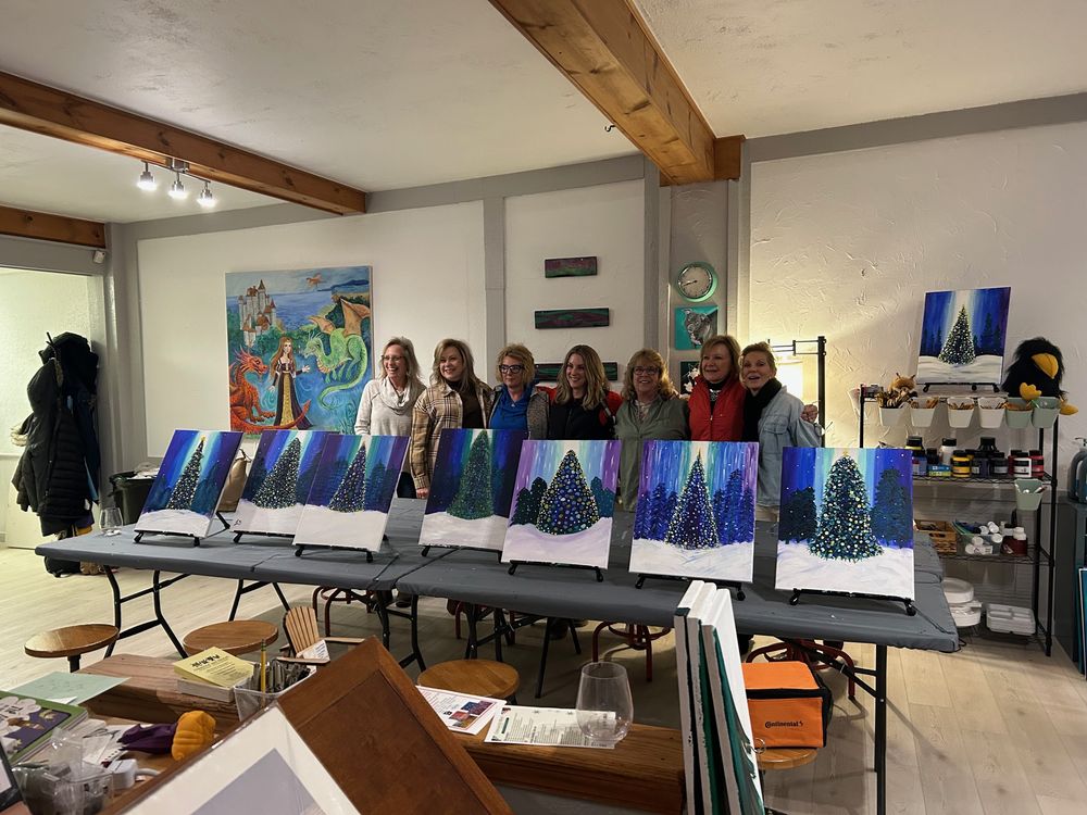 Oakwood Art Studio Logo