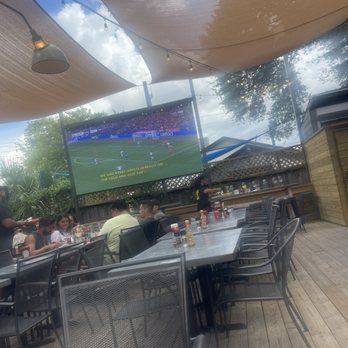 Leeland House - Breakfast & Brunch Near Me - Houston, Texas
