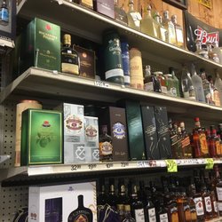 Fred's Country Liquors