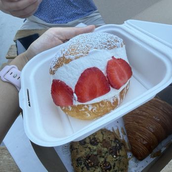 Michi Michi - Strawberry passion fruit maritozzi - Bakeries Near Me - San Diego, California Michi Michi - Strawberry passion fruit maritozzi - Bakeries Near Me - San Diego, California