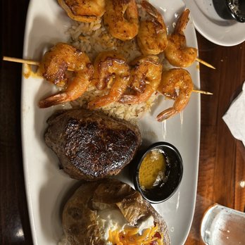 LongHorn Steakhouse - Renegade Sirloin & Redrock Grilled Shrimp - Steakhouses Near Me - Raleigh, North Carolina LongHorn Steakhouse - Renegade Sirloin & Redrock Grilled Shrimp - Steakhouses Near Me - Raleigh, North Carolina