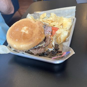 Public House - Upside down mushroom burger - New American Near Me - Springfield, Tennessee