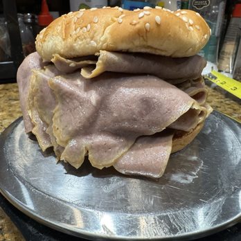 Arby's - Underweight half pounder. - Fast Food Near Me - Phoenix, Arizona