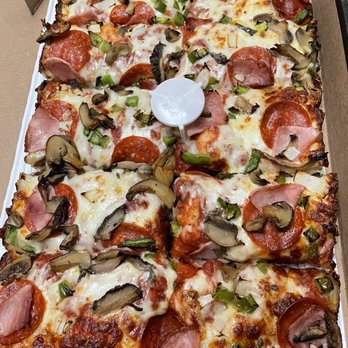 Jet's Pizza - Detroit Style Deep Dish Super Special Pizza - Pizza Near Me - Tomball, Texas