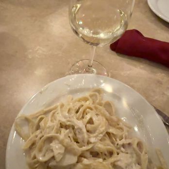 Domenico's Belmont Shore - Pizza Near Me - Long Beach, California