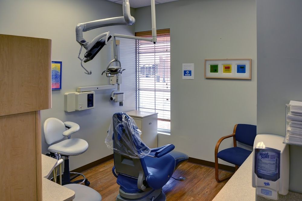 Elite Dental Studio Logo