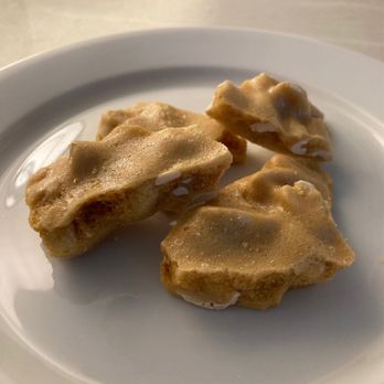 Salamander Middleburg - Light and Crunchy locally-sourced Peanut Brittle by Saint Jacques Chocolat. - Resorts Near Me - Middleburg, Virginia Salamander Middleburg - Light and Crunchy locally-sourced Peanut Brittle by Saint Jacques Chocolat. - Resorts Near Me - Middleburg, Virginia