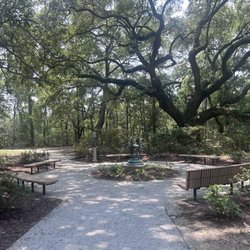 Old Towne Creek County Park - Seating area in the park
