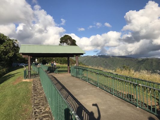 Puʻu ʻUalakaʻa State Wayside by null