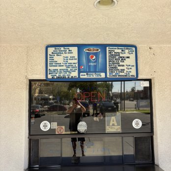 Dave's Tacos - Mexican Near Me - Bakersfield, California Dave's Tacos - Mexican Near Me - Bakersfield, California