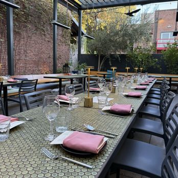 Agnes Restaurant & Cheesery - Outdoor patio - Cheese Shops Near Me - Pasadena, California