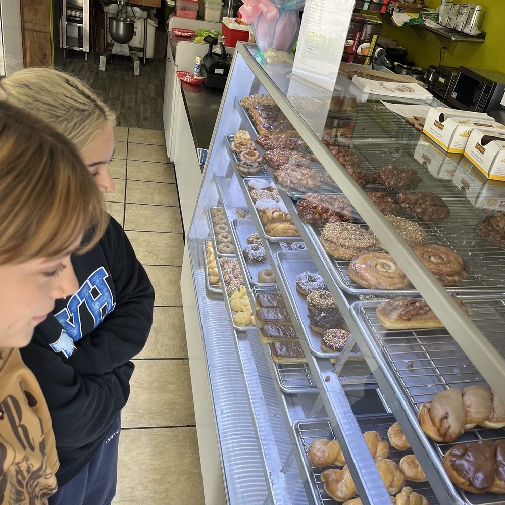 Star Donuts - Donuts Near Me - Newbury Park, California Star Donuts - Donuts Near Me - Newbury Park, California