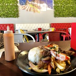 El Pollo Peru - Lomo Saltado