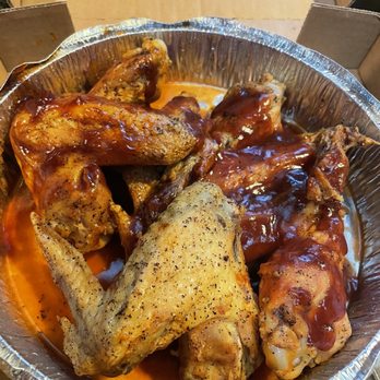 Panoony's Pizza and Wings - Spicy bbq wings - Chicken Wings Near Me - Brownsburg, Indiana Panoony's Pizza and Wings - Spicy bbq wings - Chicken Wings Near Me - Brownsburg, Indiana