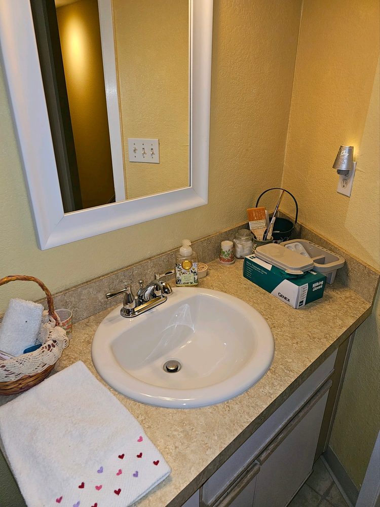 GOLDEN BROOM CLEANING Updated October 2024 29 Photos Portland, Oregon Home Cleaning