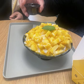Sul & Beans - Mango bingsoo - Desserts Near Me - Irvine, California