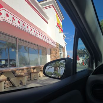 In-N-Out Burger - Burgers Near Me - Costa Mesa, California In-N-Out Burger - Burgers Near Me - Costa Mesa, California