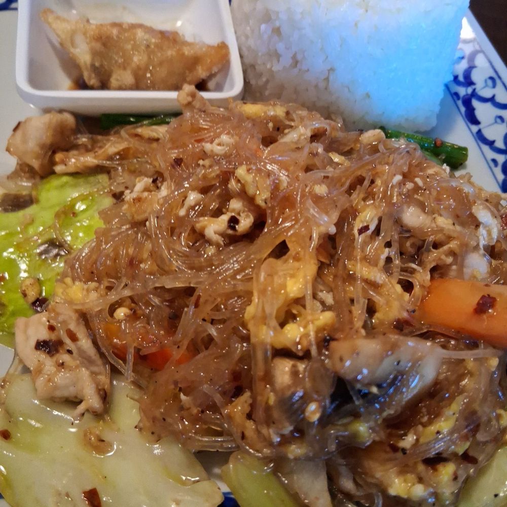 Krung Thai - Pork Phad Woosan with side of rice & potsticker - Thai Near Me - Garden City, Idaho Krung Thai - Pork Phad Woosan with side of rice & potsticker - Thai Near Me - Garden City, Idaho
