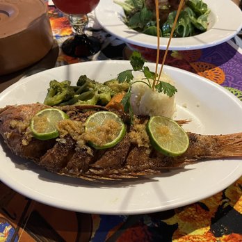 Mar y Sol - Whole fried red snapper with roasted minced garlic - Mexican Near Me - Bahía de Banderas, NAY Mar y Sol - Whole fried red snapper with roasted minced garlic - Mexican Near Me - Bahía de Banderas, NAY