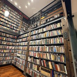 Stony Island Arts Bank