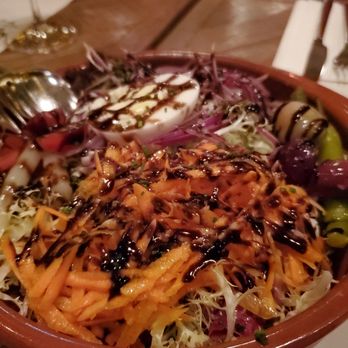 La Paloma - Ensalada de la Casa ($90) - Spanish Near Me - Hong Kong, HK