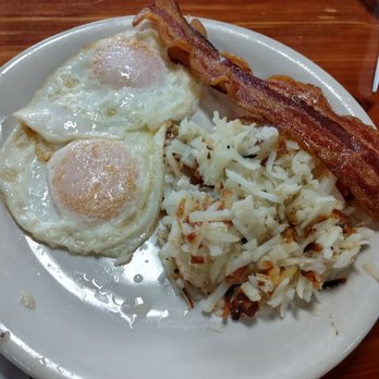 Hermann Wurst Haus - Breakfast Plate. - Meat Shops Near Me - Hermann, Missouri Hermann Wurst Haus - Breakfast Plate. - Meat Shops Near Me - Hermann, Missouri