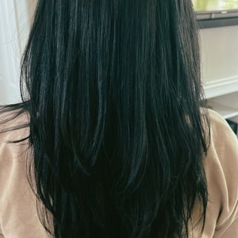 Salon De Tommy Huynh - Haircut and styled - Hair Salons Near Me - Irvine, California