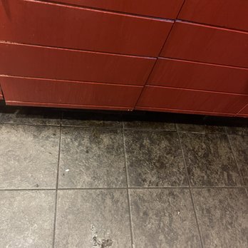 Jake’s Wayback Burgers - sticky floors - Burgers Near Me - Mebane, North Carolina