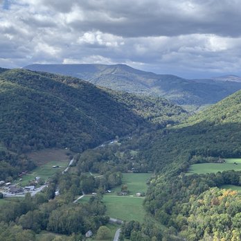 Yokum's Seneca Rocks Stables - Seneca Rock View - Horseback Riding Near Me - Seneca Rocks, West Virginia Yokum's Seneca Rocks Stables - Seneca Rock View - Horseback Riding Near Me - Seneca Rocks, West Virginia