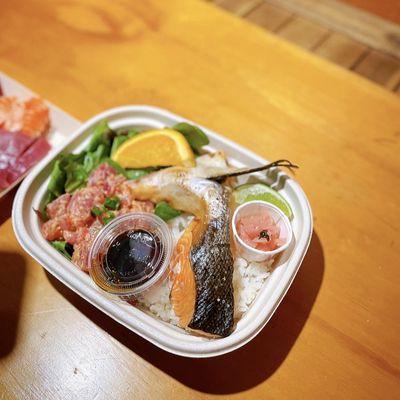 Maguro Brothers Hawaii Waikiki by null