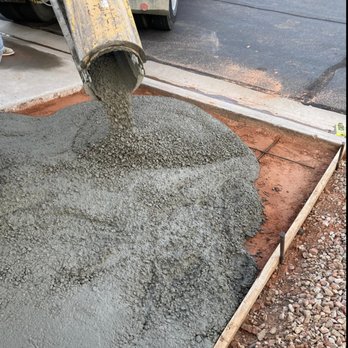 Elevated View Construction - concrete pouring from a bucket - General Contractors Near Me - Hurricane, Utah