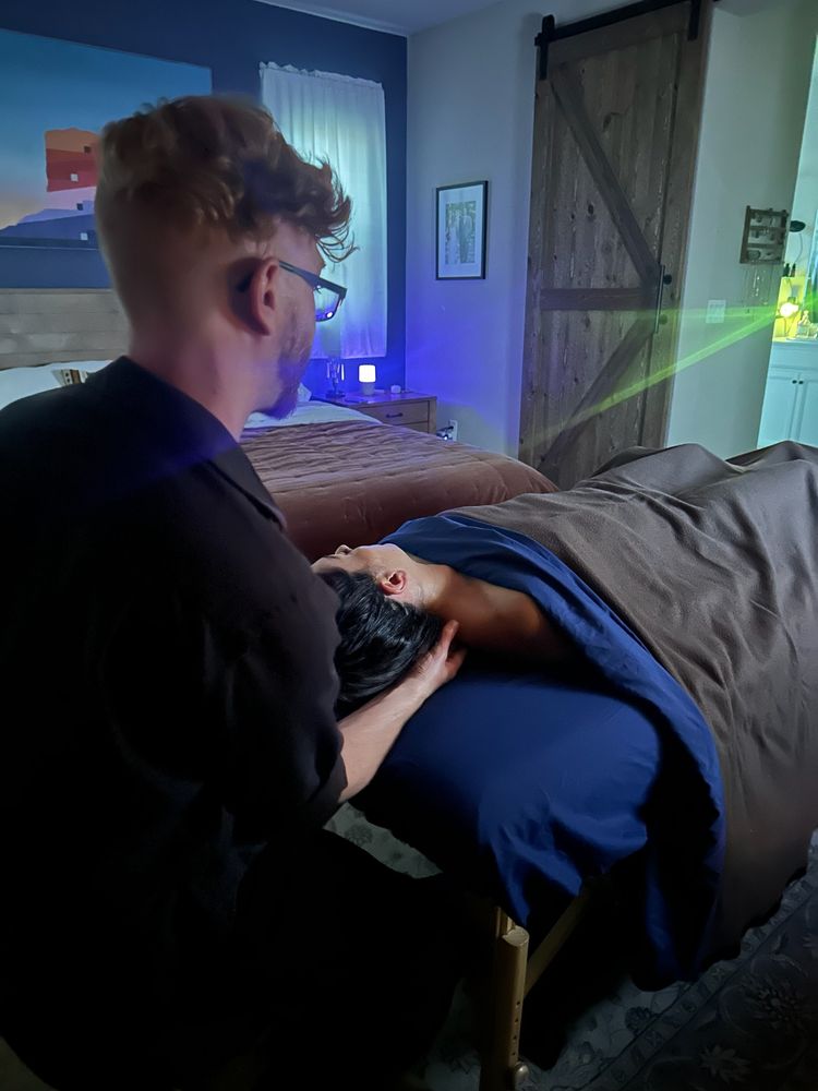 Redd's Reiki and Moore Massage
