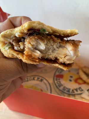 Dave's Hot Chicken by null