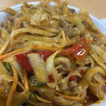Chopin Noodle House - B7.Stir Fry Knife Sliced Noodles - Noodles Near Me - Fairfax, Virginia