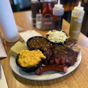 Barbecue And Bourbon - a plate of ribs, macaroni, and cheese - Barbeque Near Me - Speedway, Indiana
