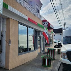 Borrelli's Bakery
