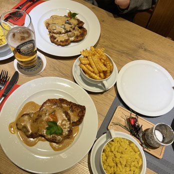 Restaurant Gasthof Hammer - Schnitzel with mushroom cream. One with fries, another subbed with spatzle. Delicious! - German Near Me - Vilseck, BY Restaurant Gasthof Hammer - Schnitzel with mushroom cream. One with fries, another subbed with spatzle. Delicious! - German Near Me - Vilseck, BY