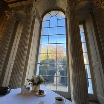Albemarle Estate - Could breakfast be any more beautiful with this to gaze at? - Hotels Near Me - Charlottesville, Virginia