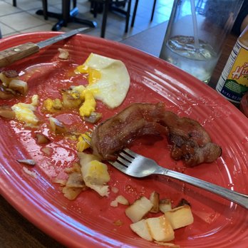 Con Huevos Restaurant - Egg sampler plate - Breakfast & Brunch Near Me - Cicero, Illinois