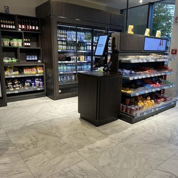Hilton Mainz - Inside lobby - Hotels Near Me - Mainz, RP