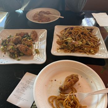 China A Go Go - Beef chow mein, salt n pepper wings, mango smoothie - Chinese Near Me - Las Vegas, Nevada China A Go Go - Beef chow mein, salt n pepper wings, mango smoothie - Chinese Near Me - Las Vegas, Nevada