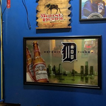Hermann's Olde Town Grille - Love the decor. - Pubs Near Me - Plymouth, Michigan