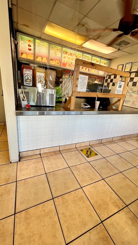 Jose's Taco Shop