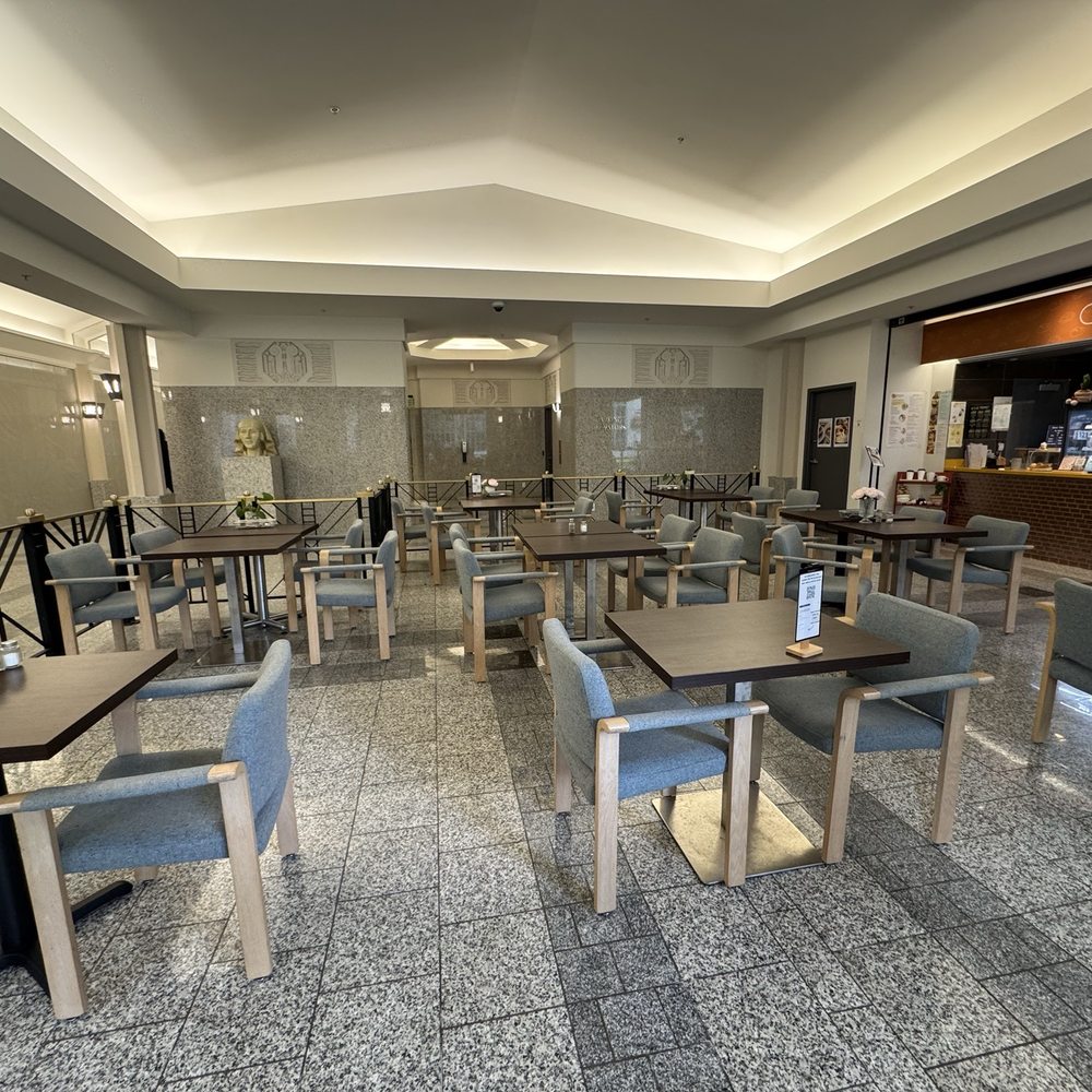Bread x Butter Cafe - Seating area - Cafes Near Me - Vancouver, British Columbia Bread x Butter Cafe - Seating area - Cafes Near Me - Vancouver, British Columbia