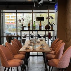 Takara Sushi Pdx Pearl District - Charm seating